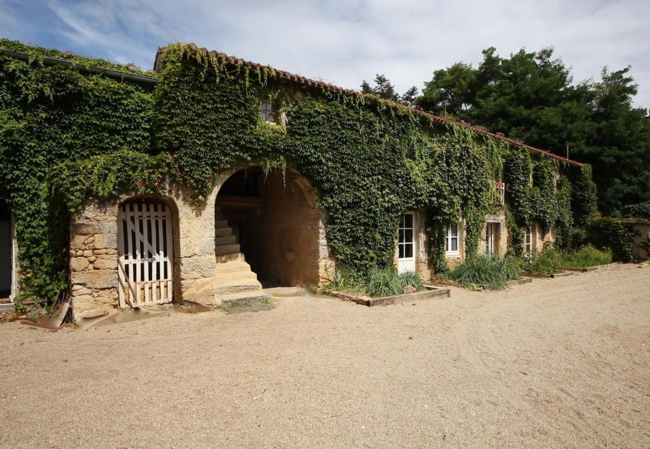 Bed and Breakfast Le Manoir De Gatines Tigné Exteriér fotografie
